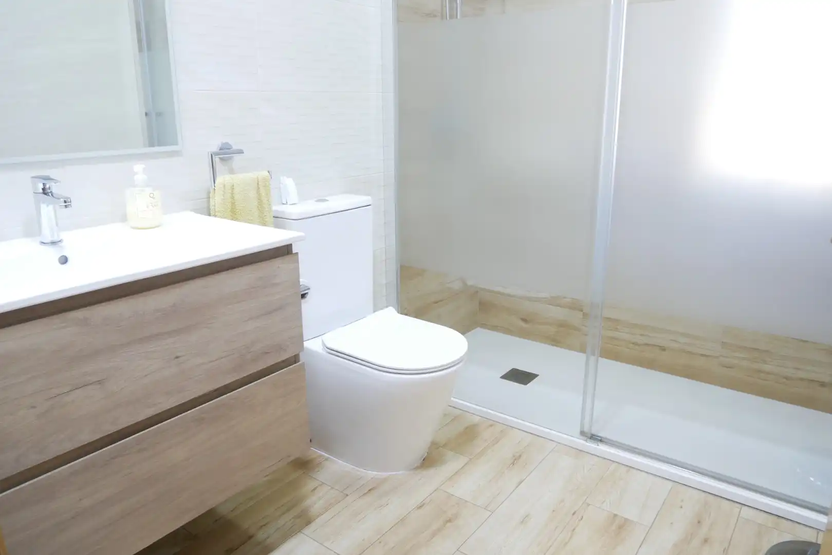 Bathroom of Houses for sale in Lloret de Mar  with Heating, Private garden and Swimming Pool