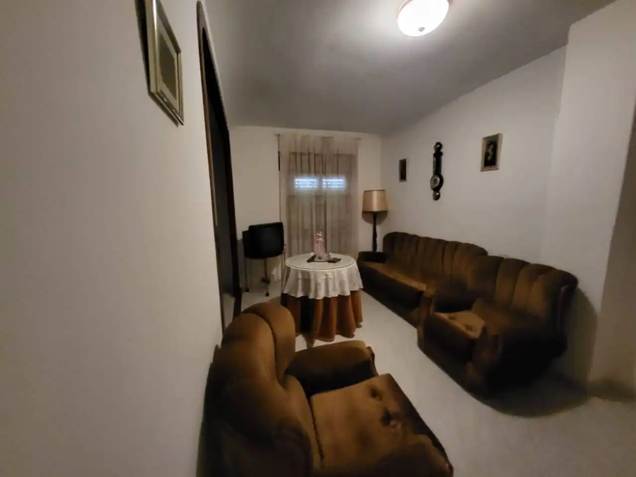Sala d'estar de Casa o xalet en venda en Baza amb Terrassa i Moblat