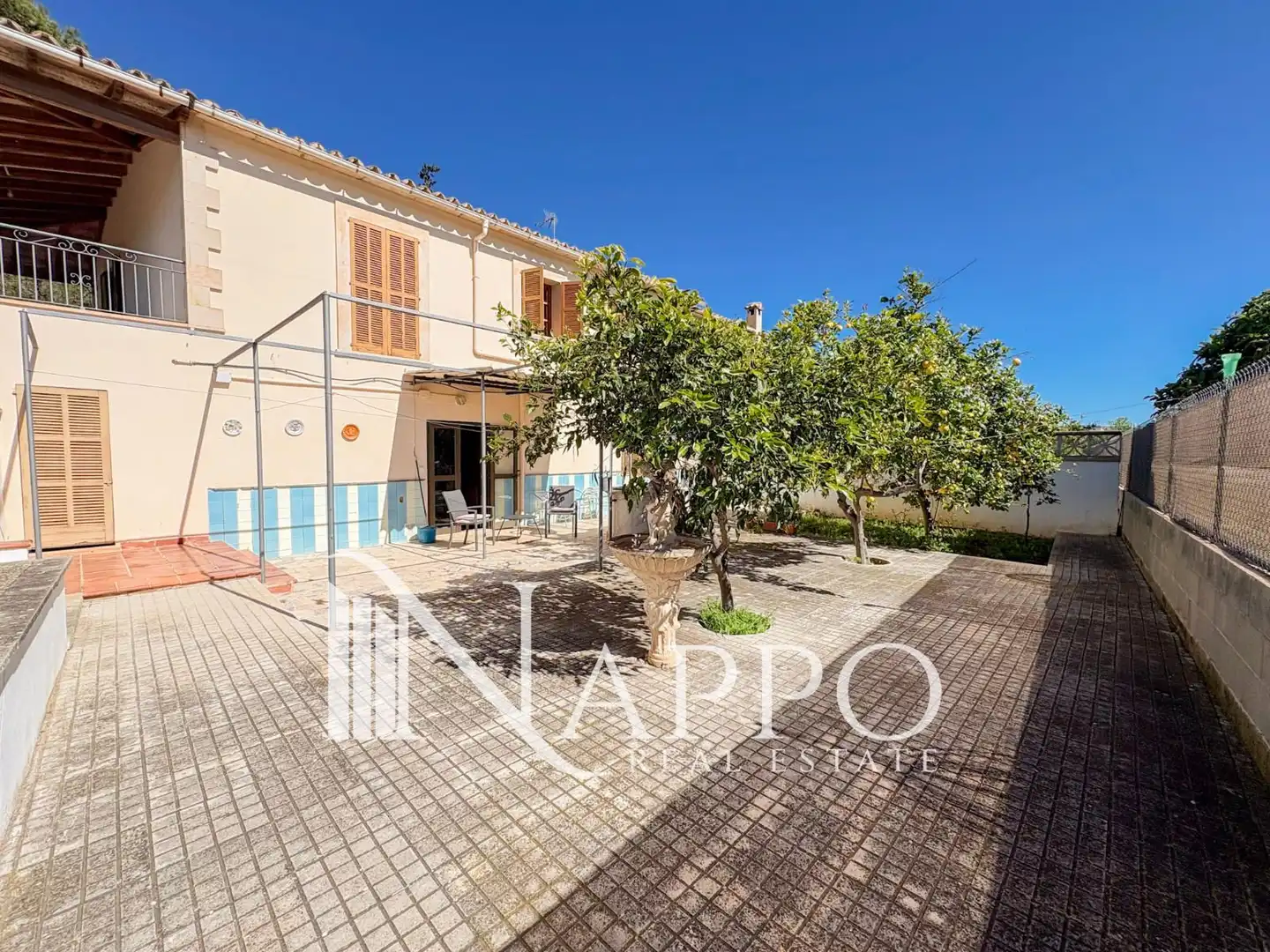 Villa con giardino in vendita a battle josep  canyelles, imagen 5