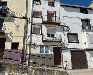 Vista exterior de Casa adosada en venda en Funes