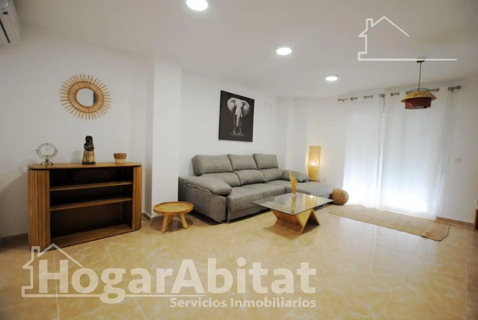 Wohnzimmer von Gebäude zum Verkauf in Oliva