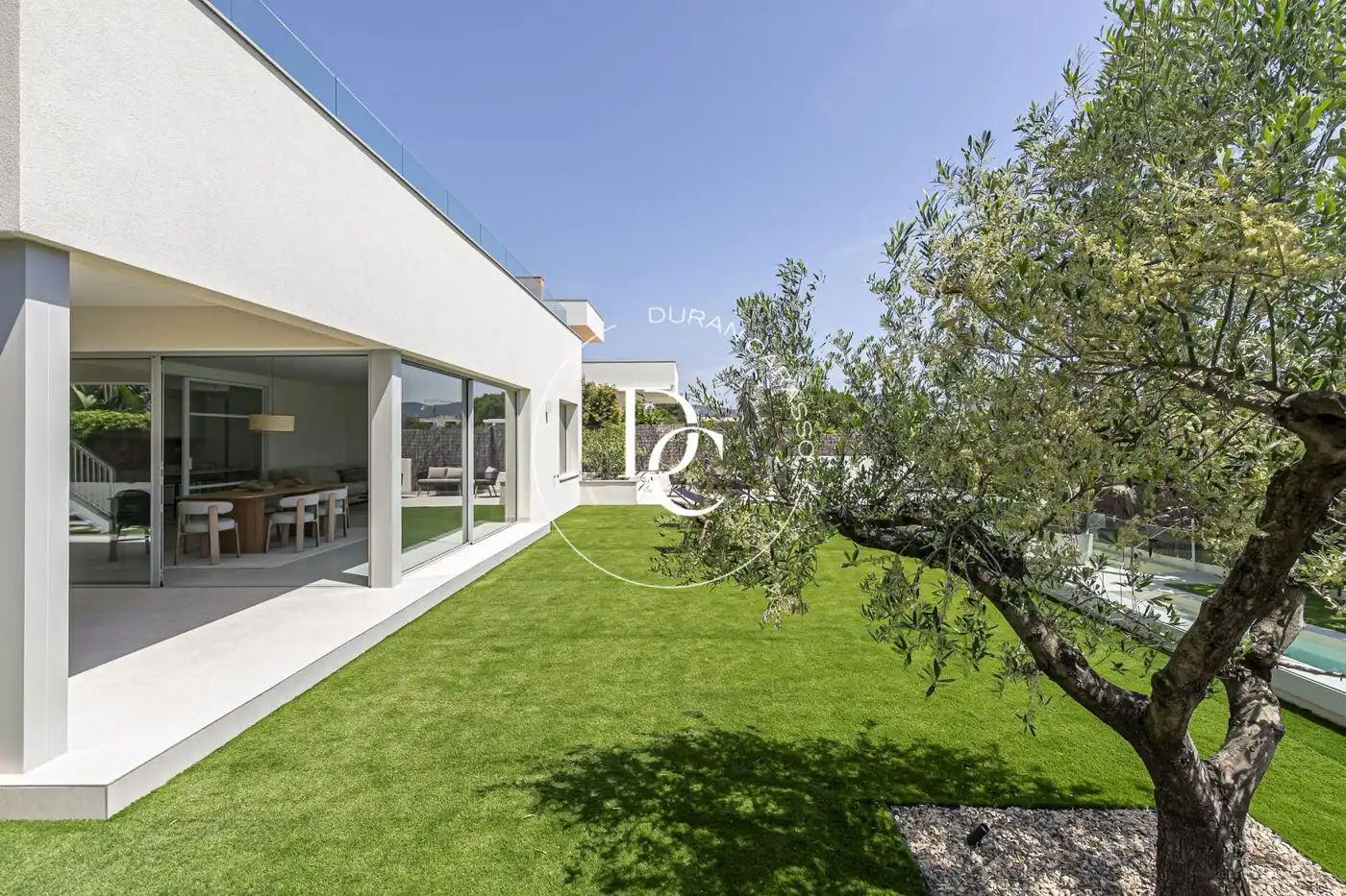 Casa con piscina en venta en Carrer Margarida Xirgu, imagen 13