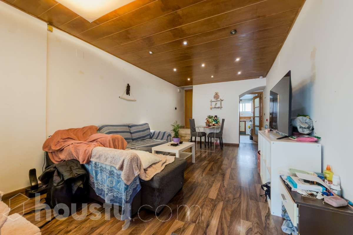 Living room of Single-family semi-detached for sale in  Barcelona Capital  with Air Conditioner, Heating and Terrace