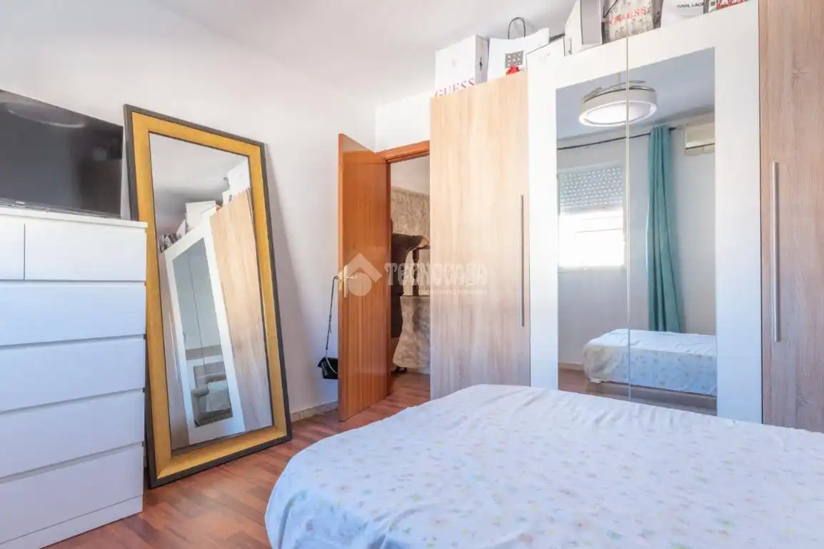 Dormitori de Casa adosada en venda en Málaga amb Aire condicionat i Traster