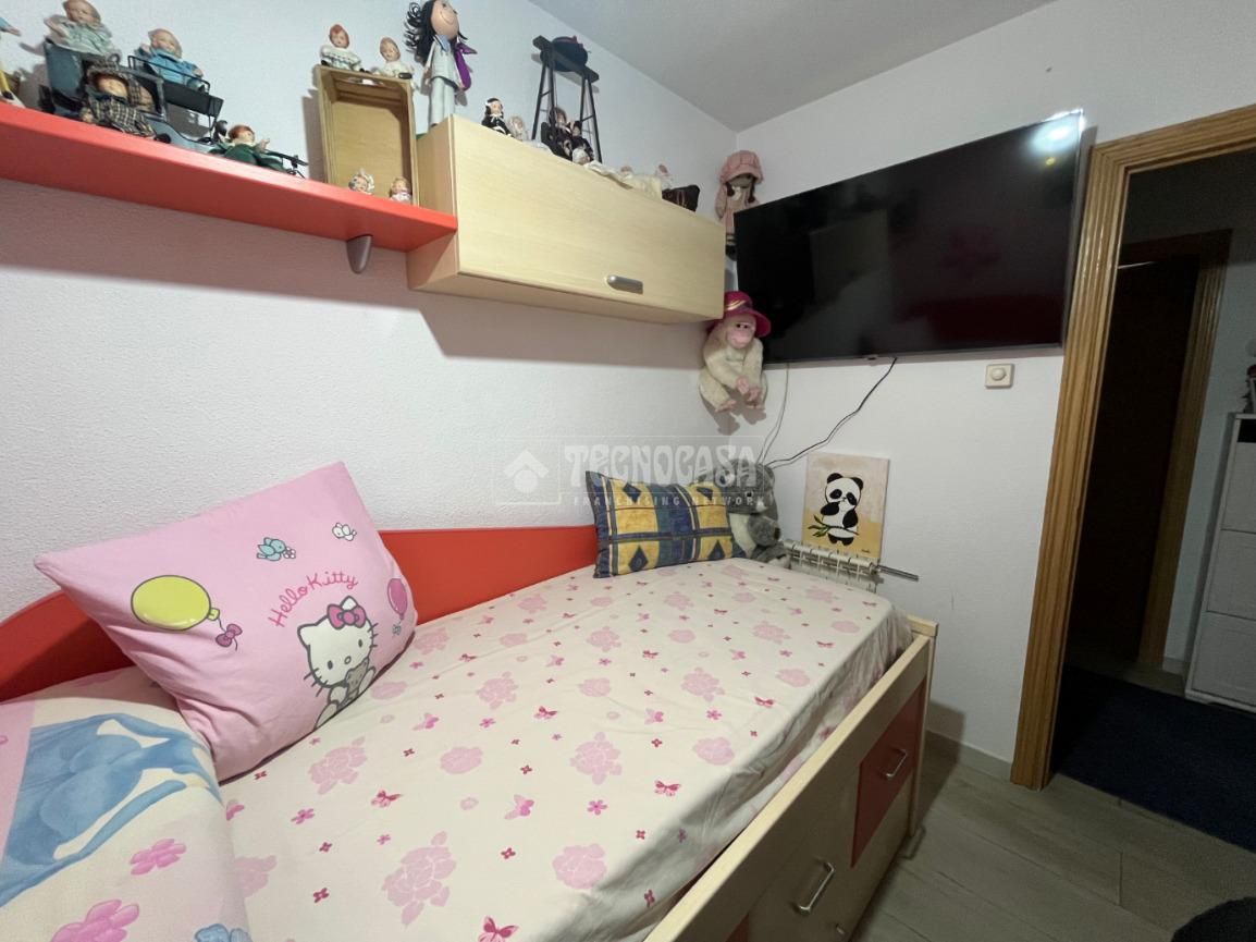 Bedroom of Flat for sale in Humanes de Madrid  with Heating and Storage room