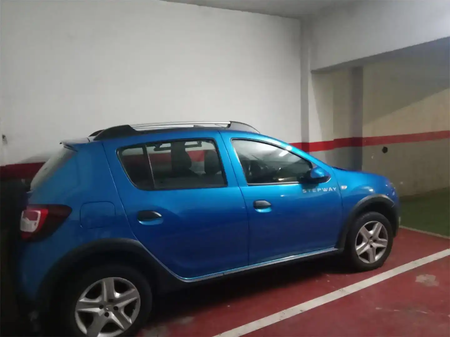 Aparcament de Garatge en venda en Barcelona amb Alarma