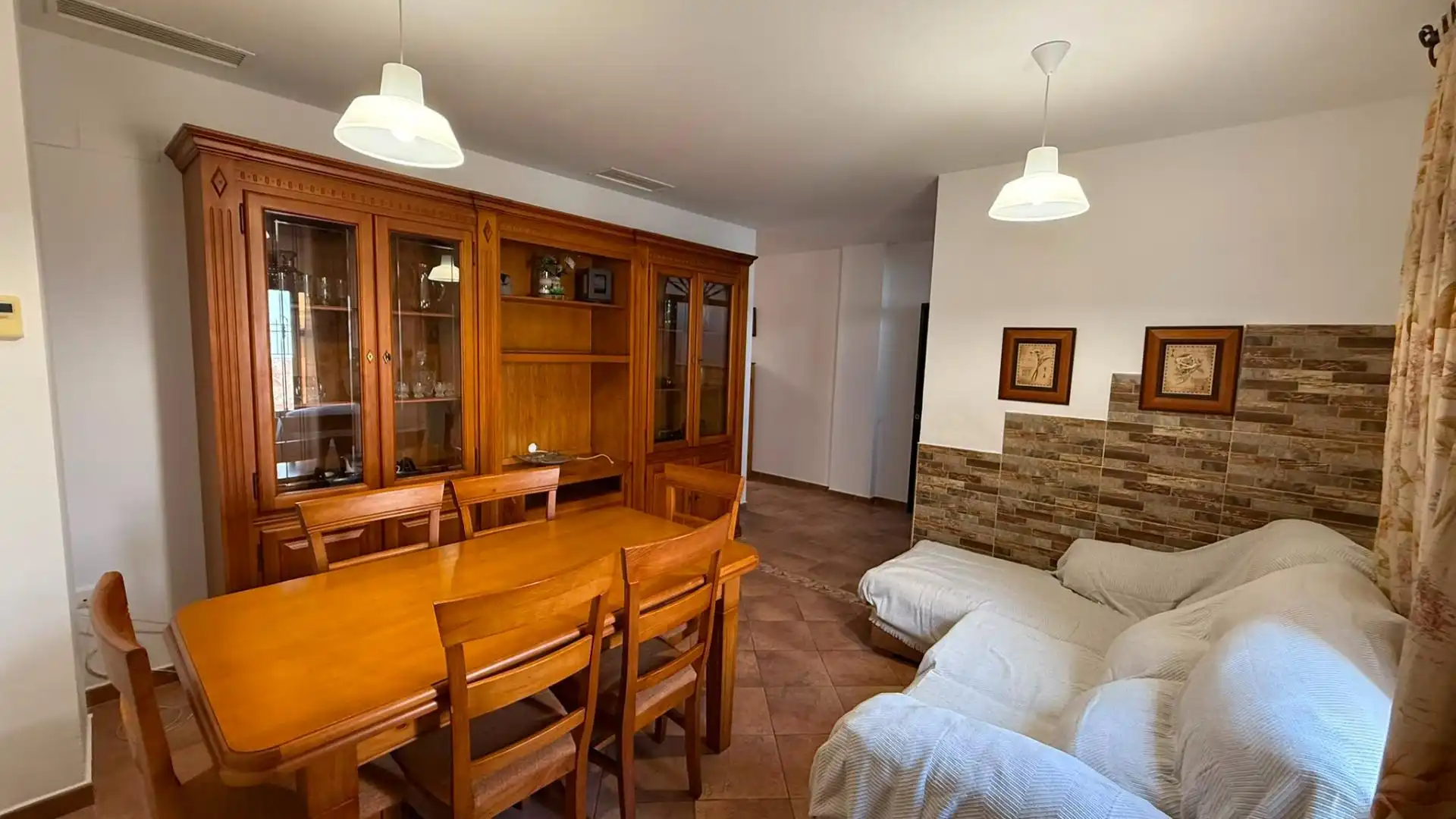Menjador de Casa o xalet de lloguer en Sevilla amb Aire condicionat i Calefacció