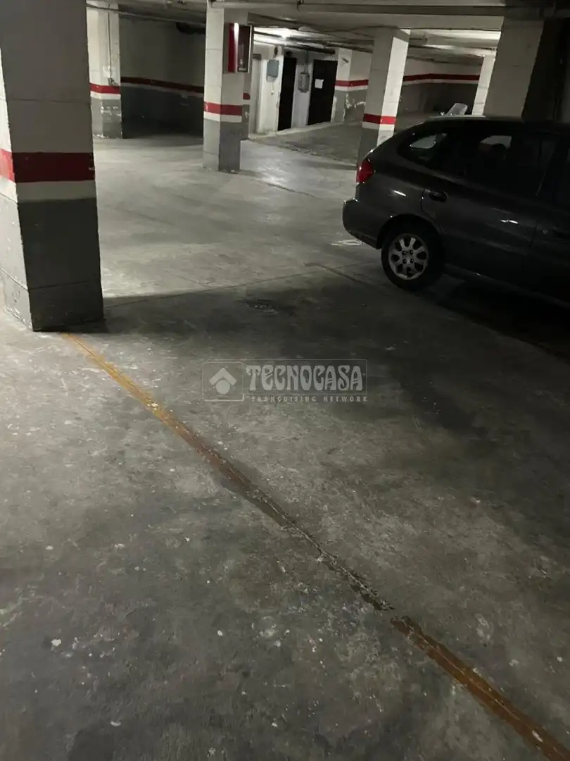 Garaje en venta en Plaza de Toros