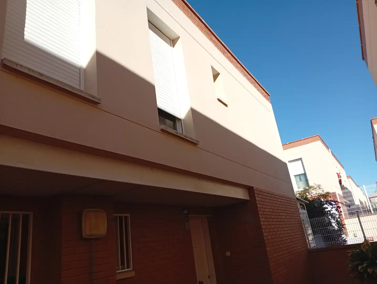 Vista exterior de Casa adosada en venda en Tarragona
