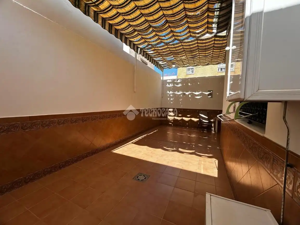 Terraza de Casa adosada en venta en Alcalá del Río con Aire acondicionado