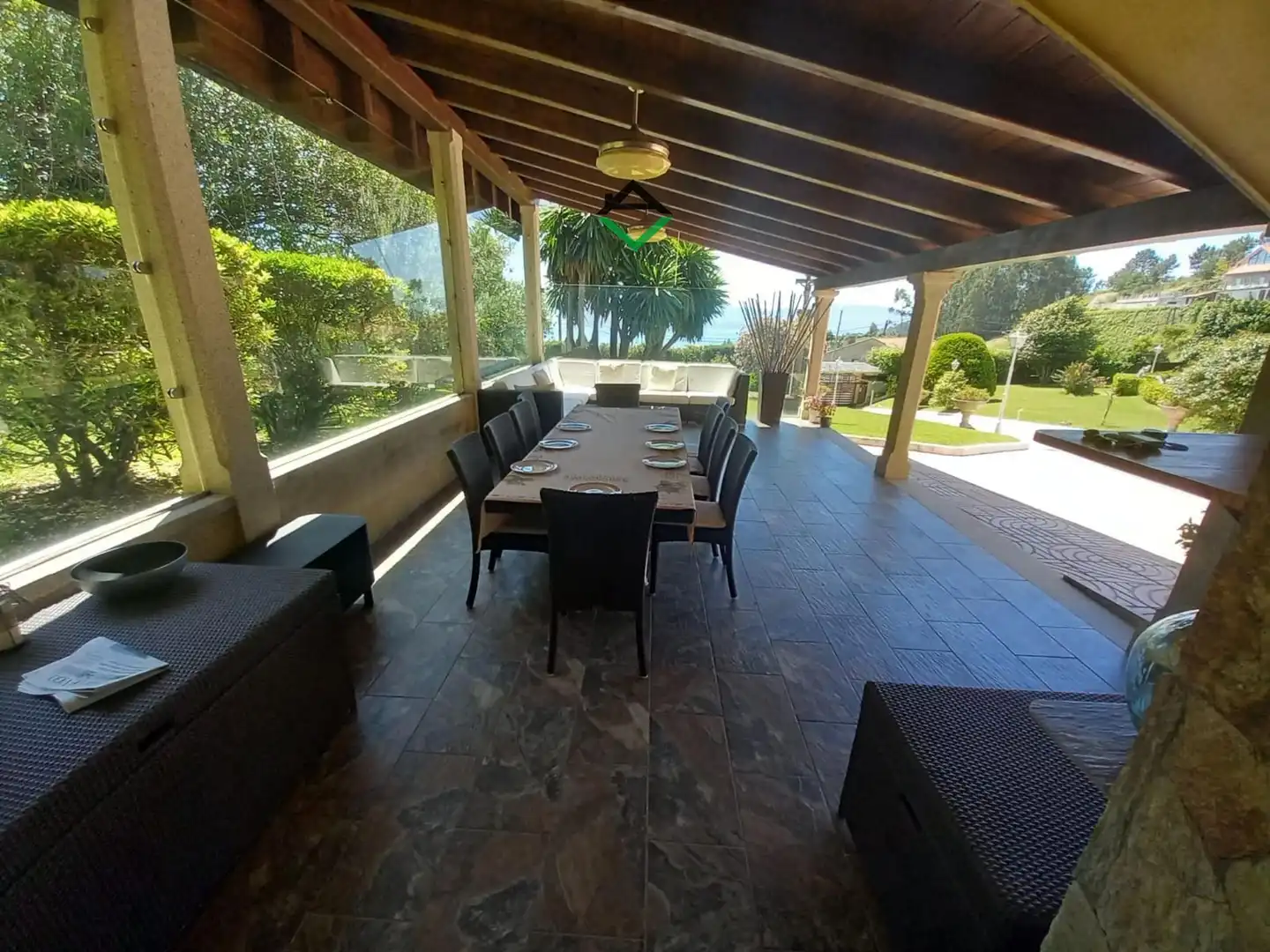 Terrassa de Casa o xalet en venda en Cangas  amb Calefacció, Terrassa i Traster