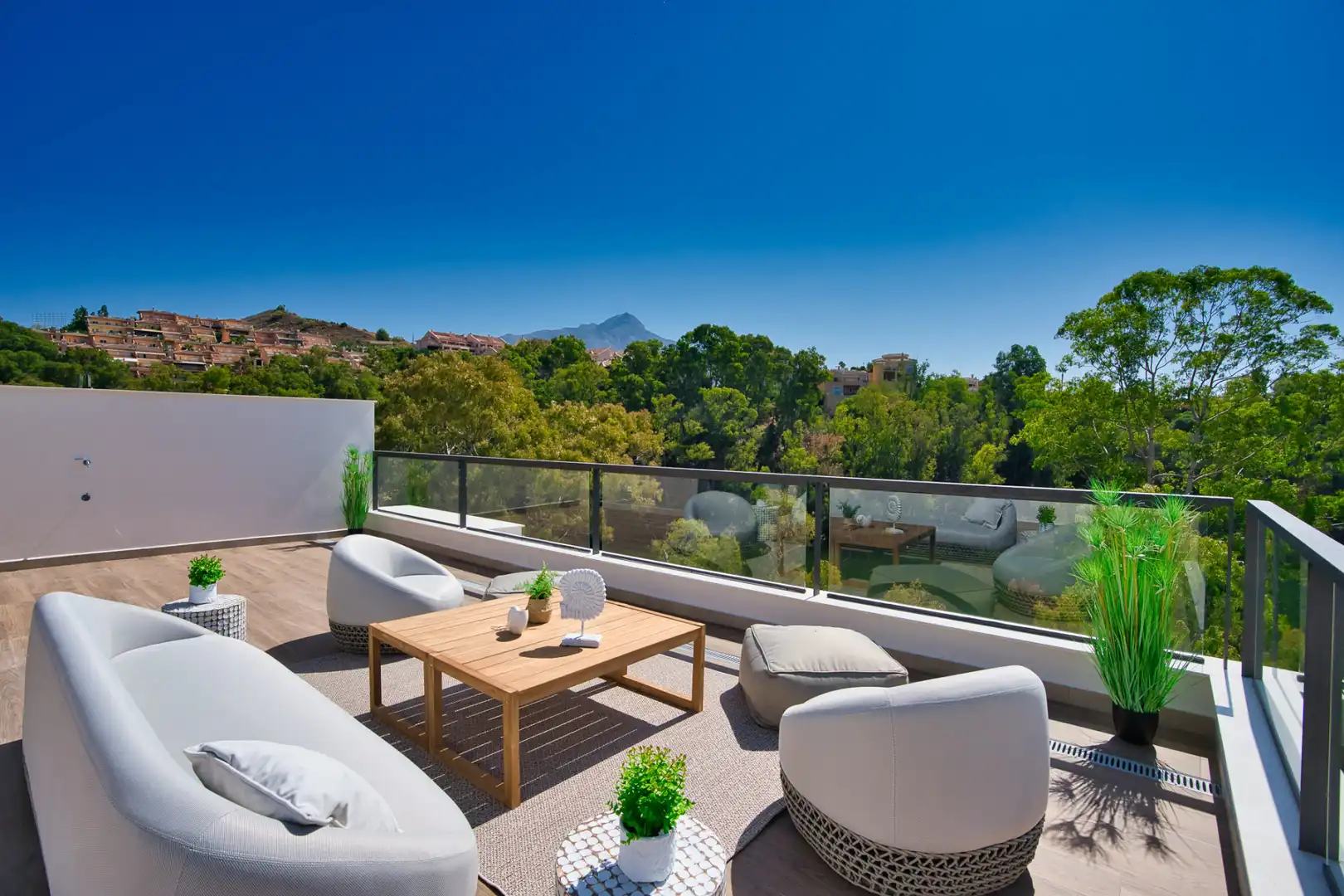 Apartament amb piscina en venda a Nueva Andalucía, imagen 6