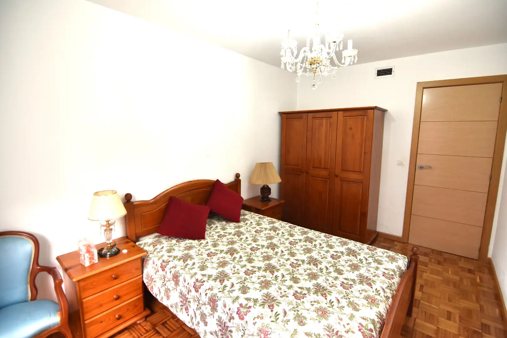 Habitación de Piso en venta en A Coruña Capital  con Calefacción, Parquet y Trastero