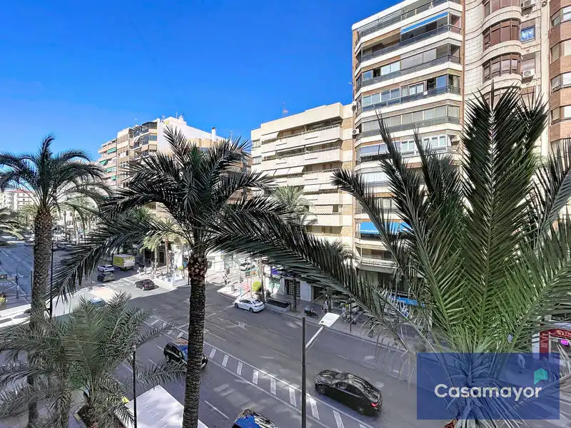 Oficina con ascensor en venta en Avenida Alfonso El Sabio, imagen 30