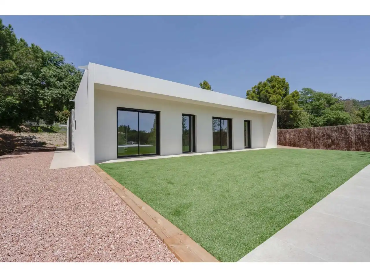 Vista exterior de Casa o xalet en venda en Matadepera amb Aire condicionat, Calefacció i Jardí privat