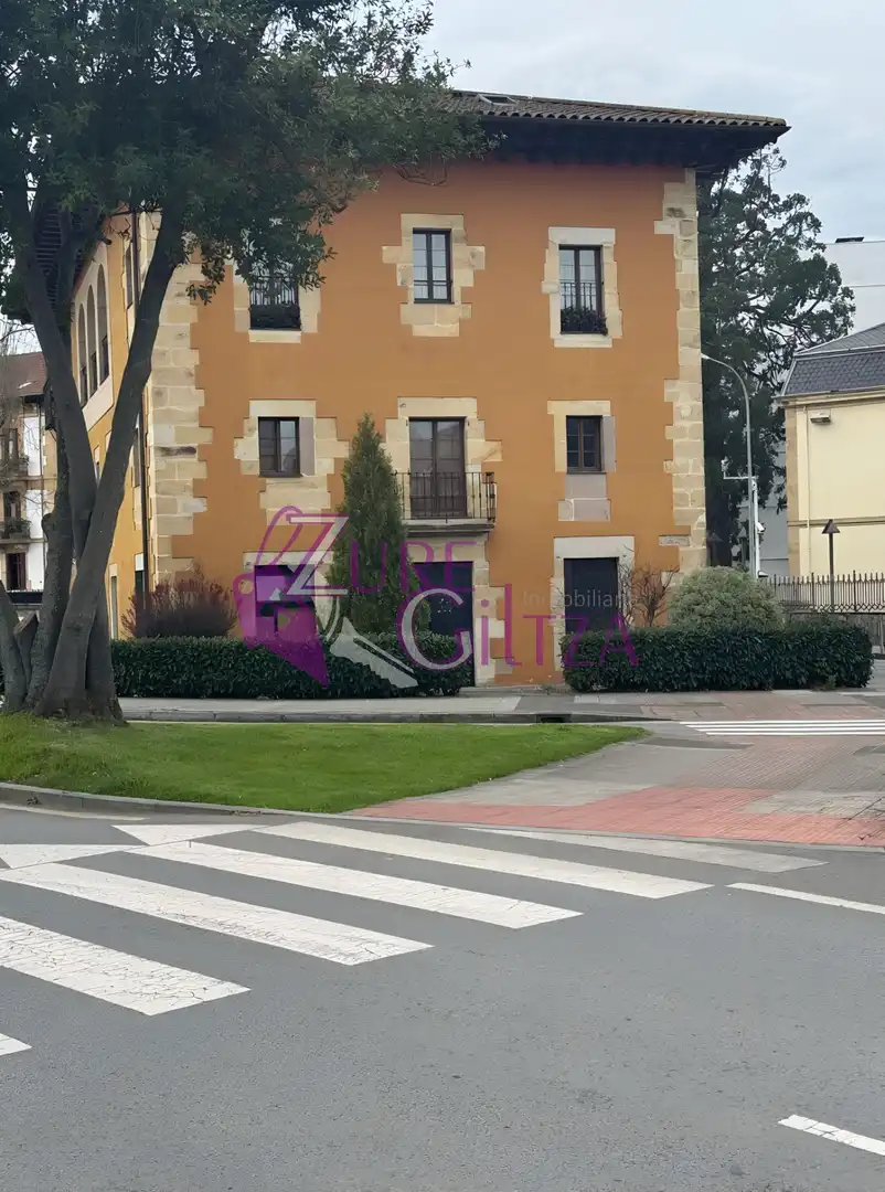 Local comercial de lloguer a Durango