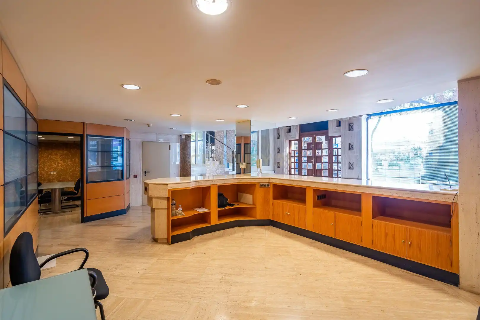 Cocina de Local en venta en Marbella con Aire acondicionado