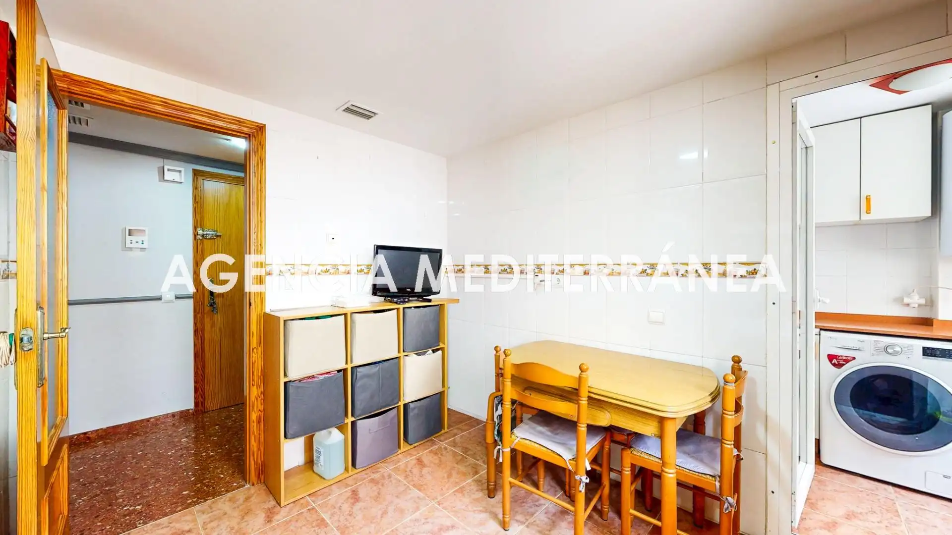 Flat for sale in Alfafar  with Air Conditioner