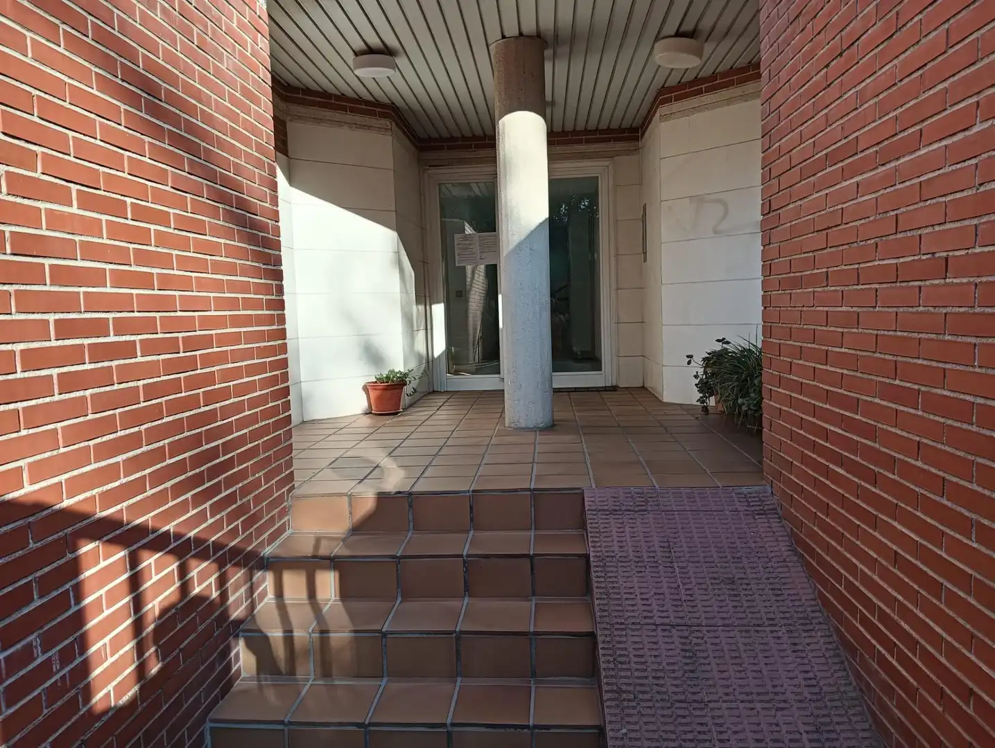 Piso en venta en Las Rozas de Madrid con Calefacción, Jardín privado y Piscina comunitaria