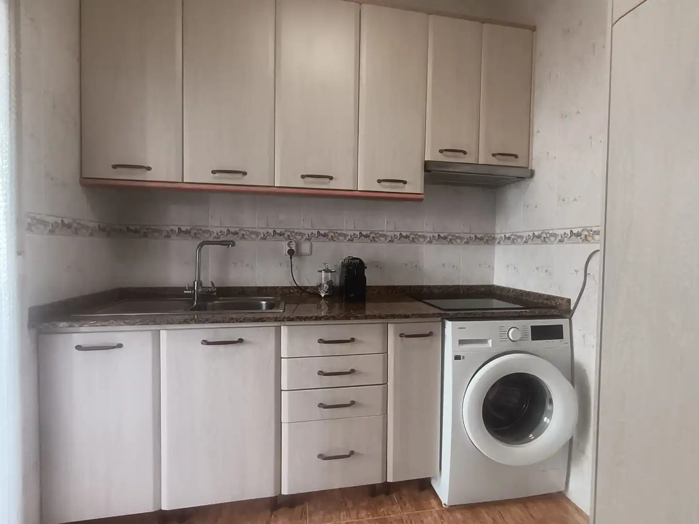 Cuina de Casa adosada en venda en Cartagena amb Jardí privat, Terrassa i Forn