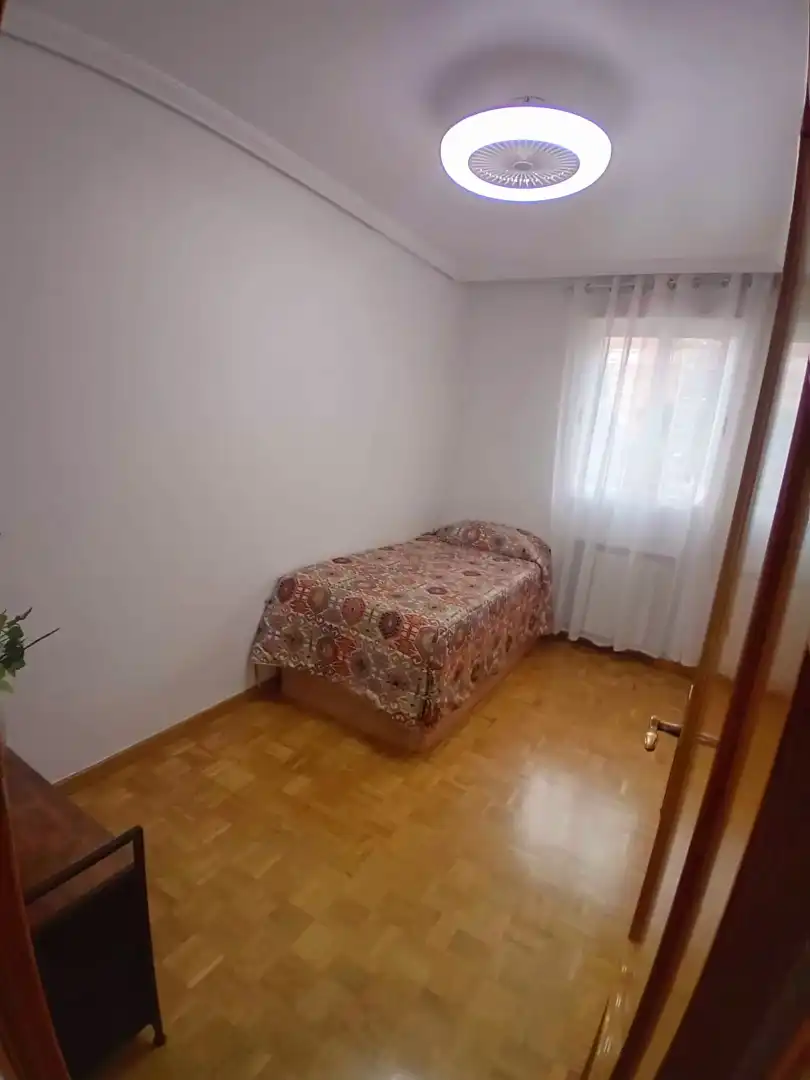 Piso en venta en Calle San Vidal, 24, Reyes Católicos