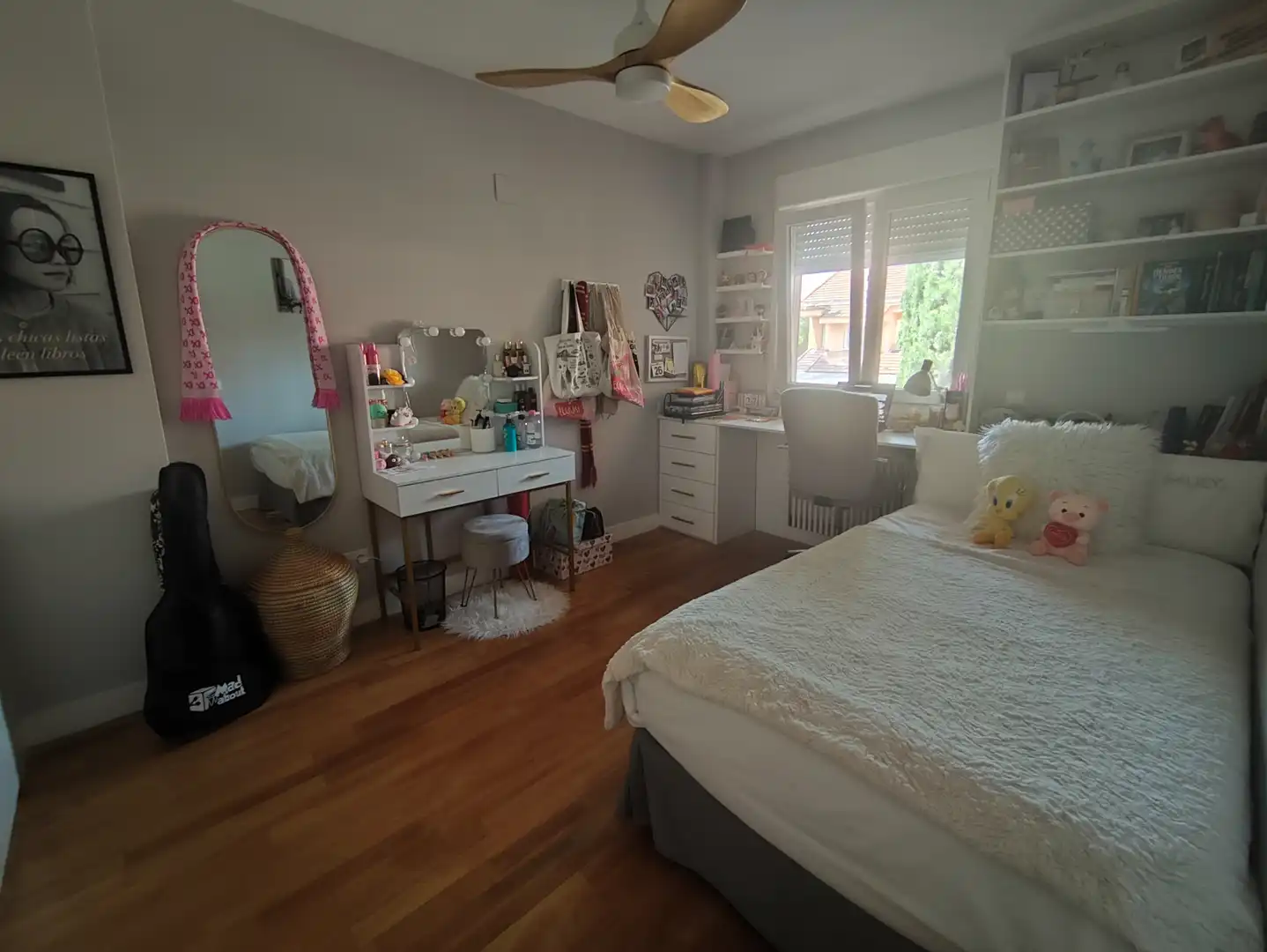 Schlafzimmer von Einfamilien-Reihenhaus zum Verkauf in Algete mit Klimaanlage, Heizung und Privatgarten