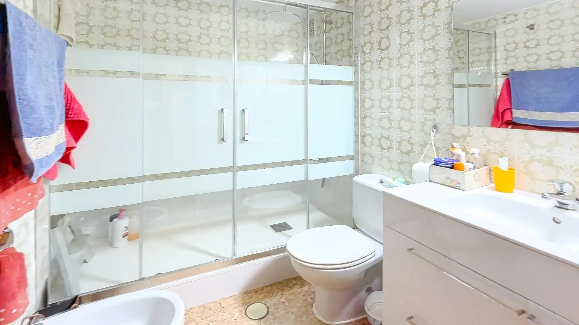 Bathroom of Flat for sale in Benidorm  with Air Conditioner