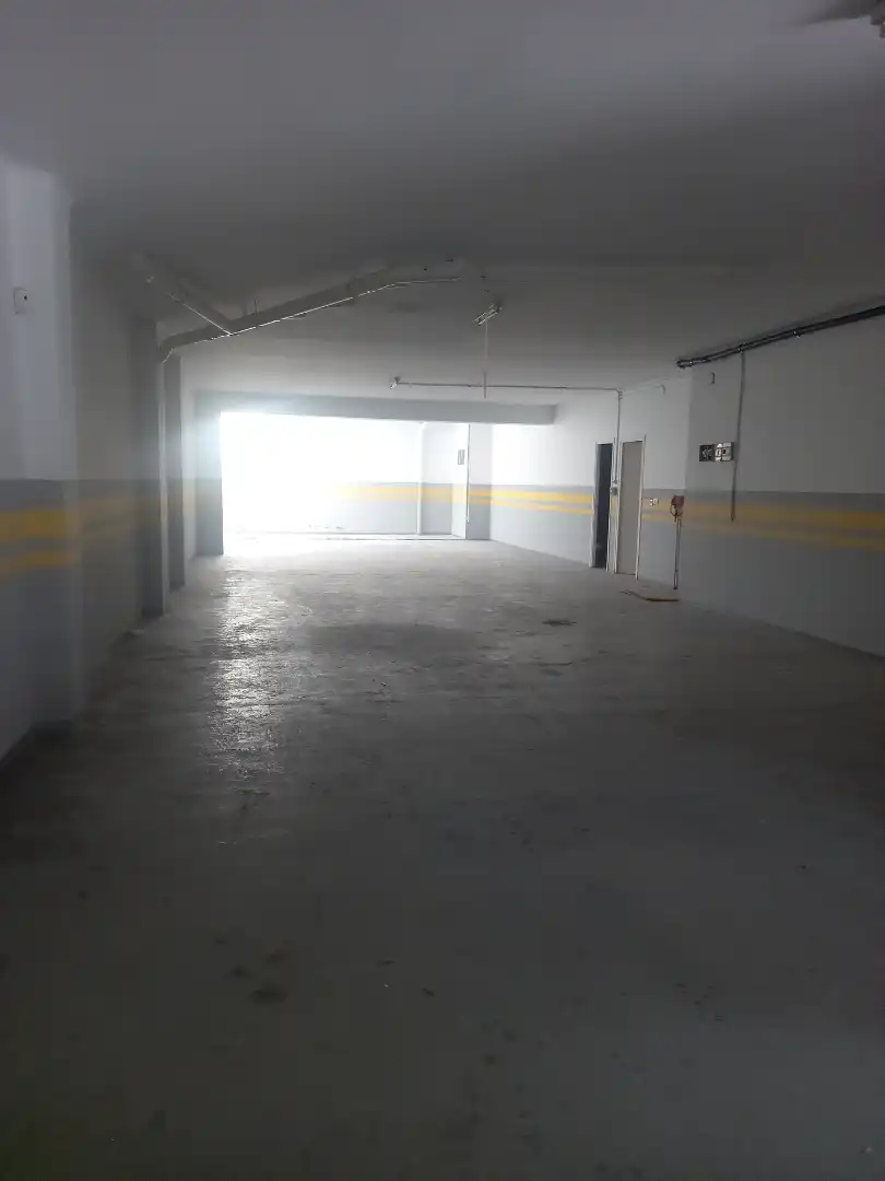 Local en venda en Esplugues de Llobregat amb Alarma