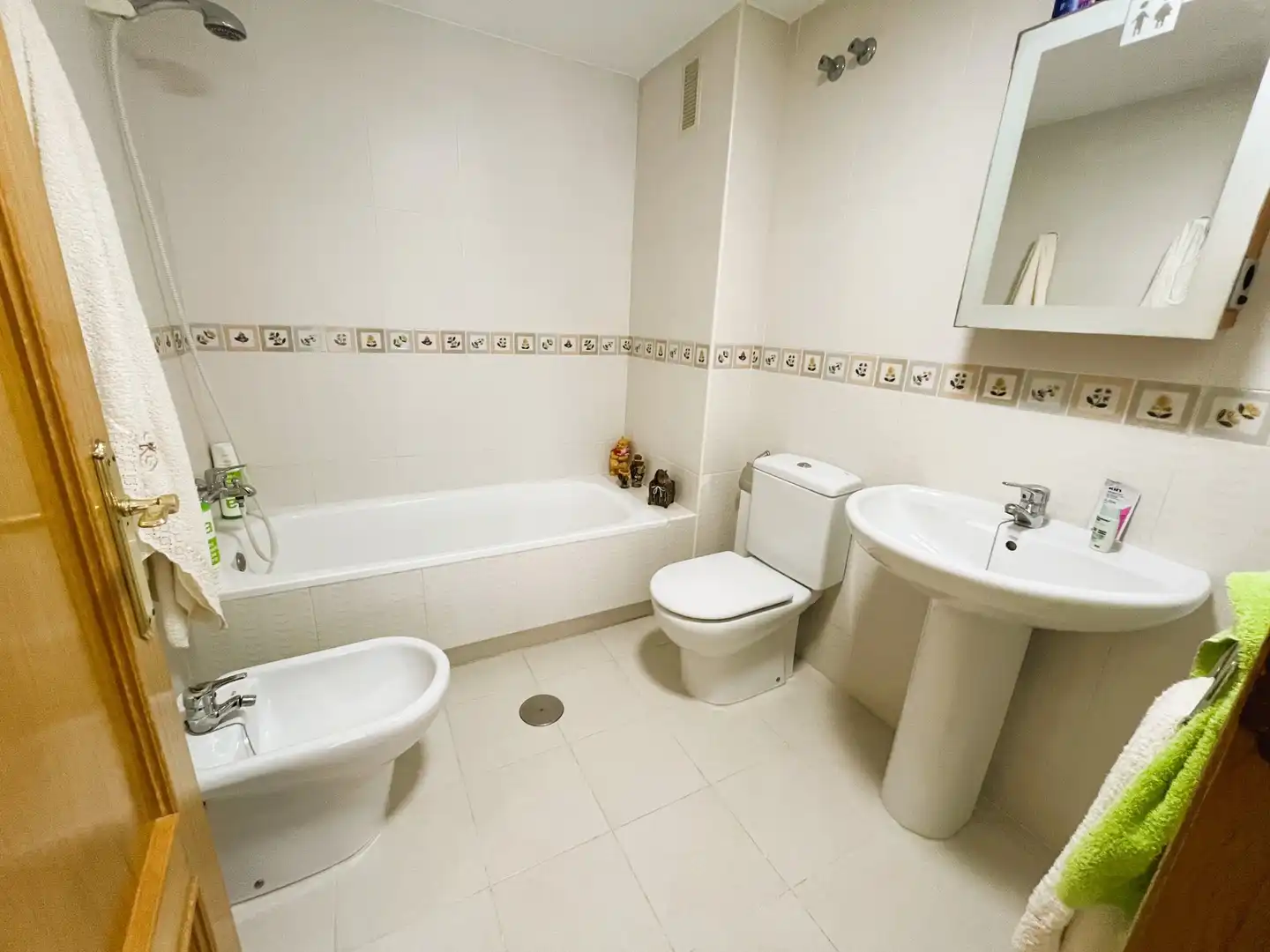 Bathroom of Flat for sale in Orihuela  with Furnished, Oven and Washing machine