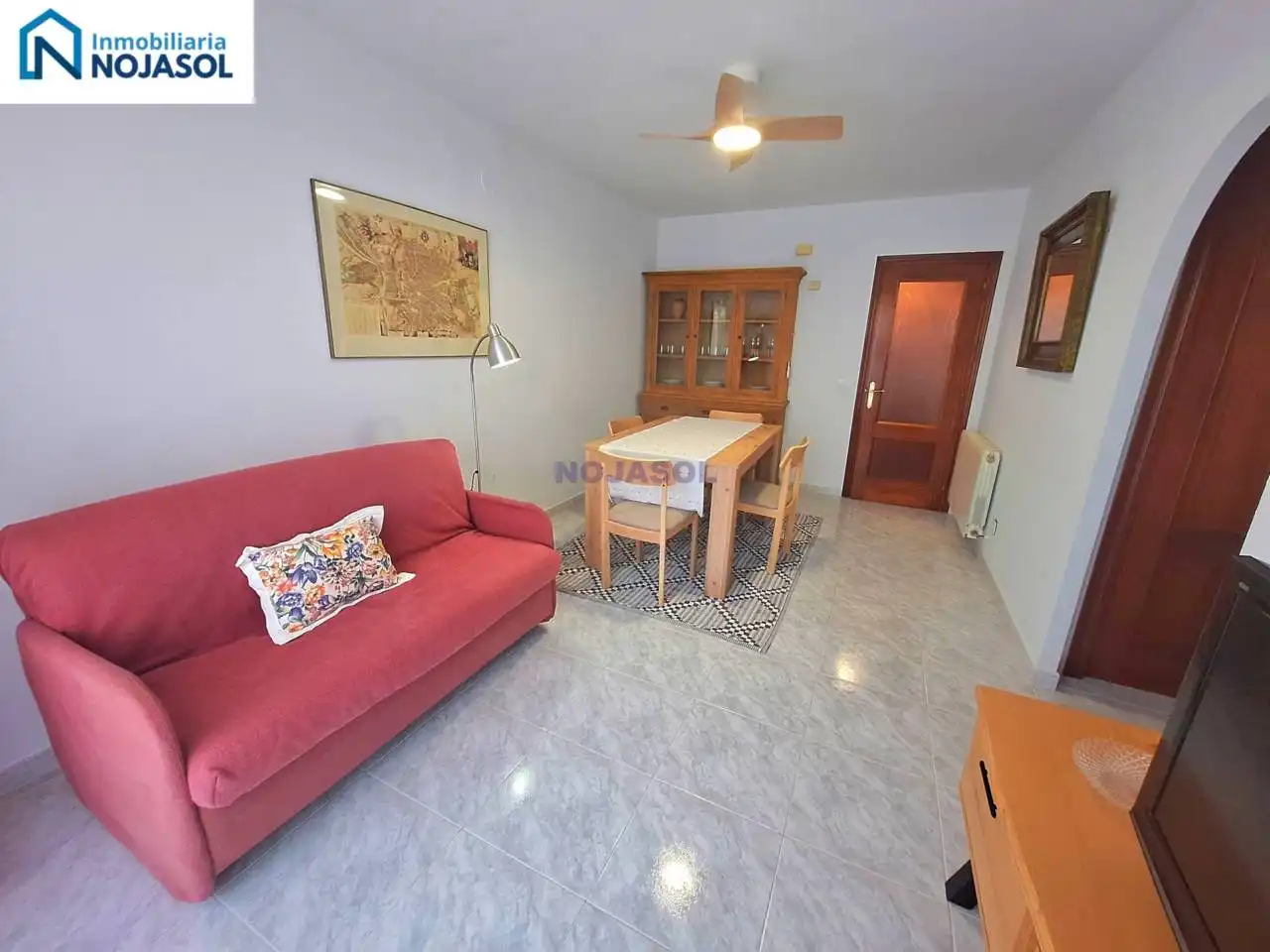 Sala d'estar de Apartament de lloguer en Noja amb Calefacció, Jardí privat i Terrassa