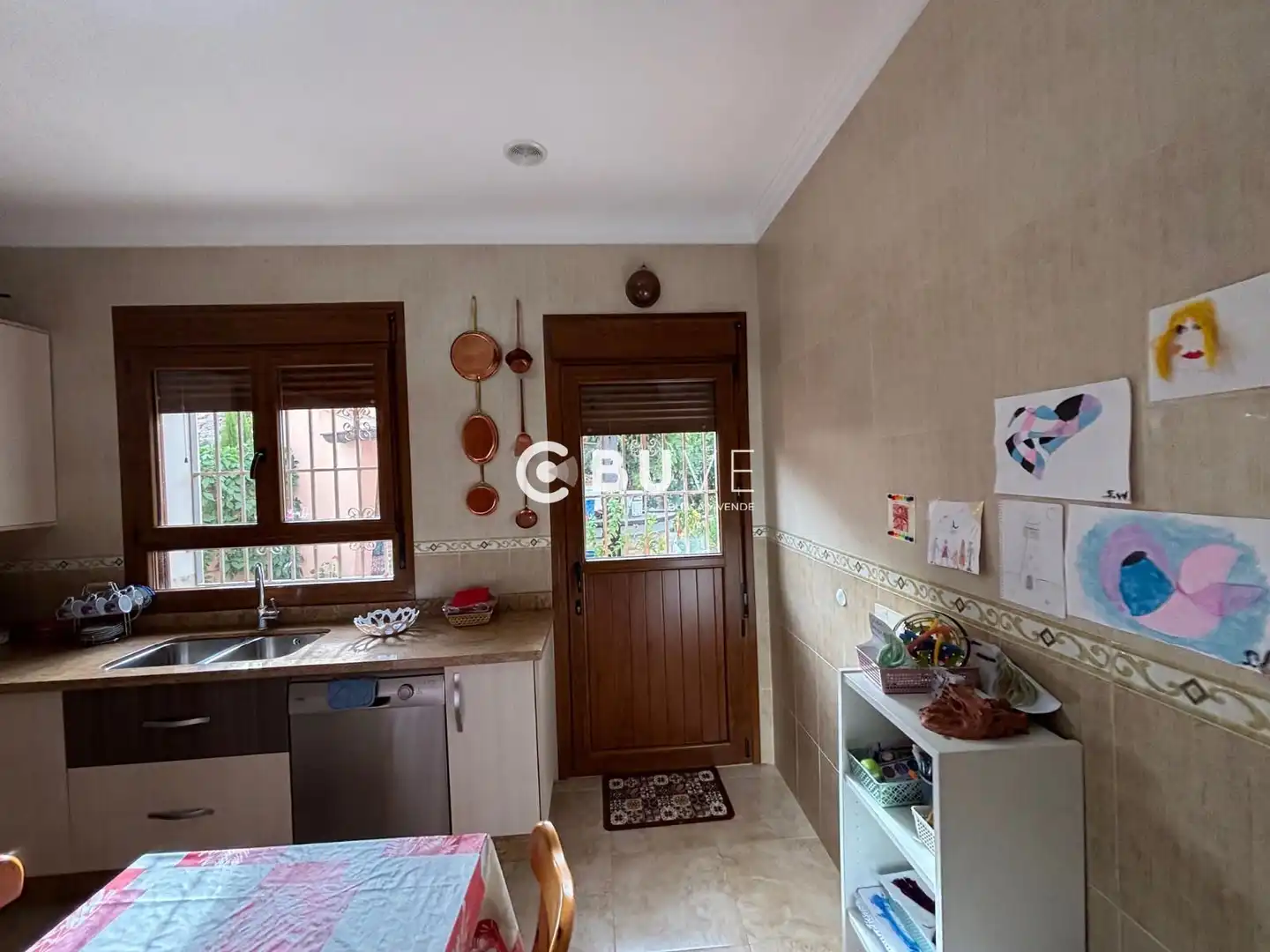 Cuina de Casa o xalet en venda en Cuevas del Becerro amb Aire condicionat, Calefacció i Jardí privat