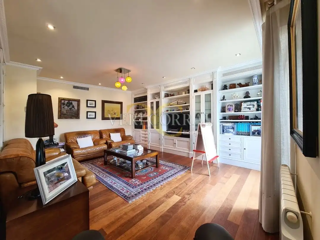 Living room of Flat for sale in Oviedo   with Heating, Terrace and Storage room