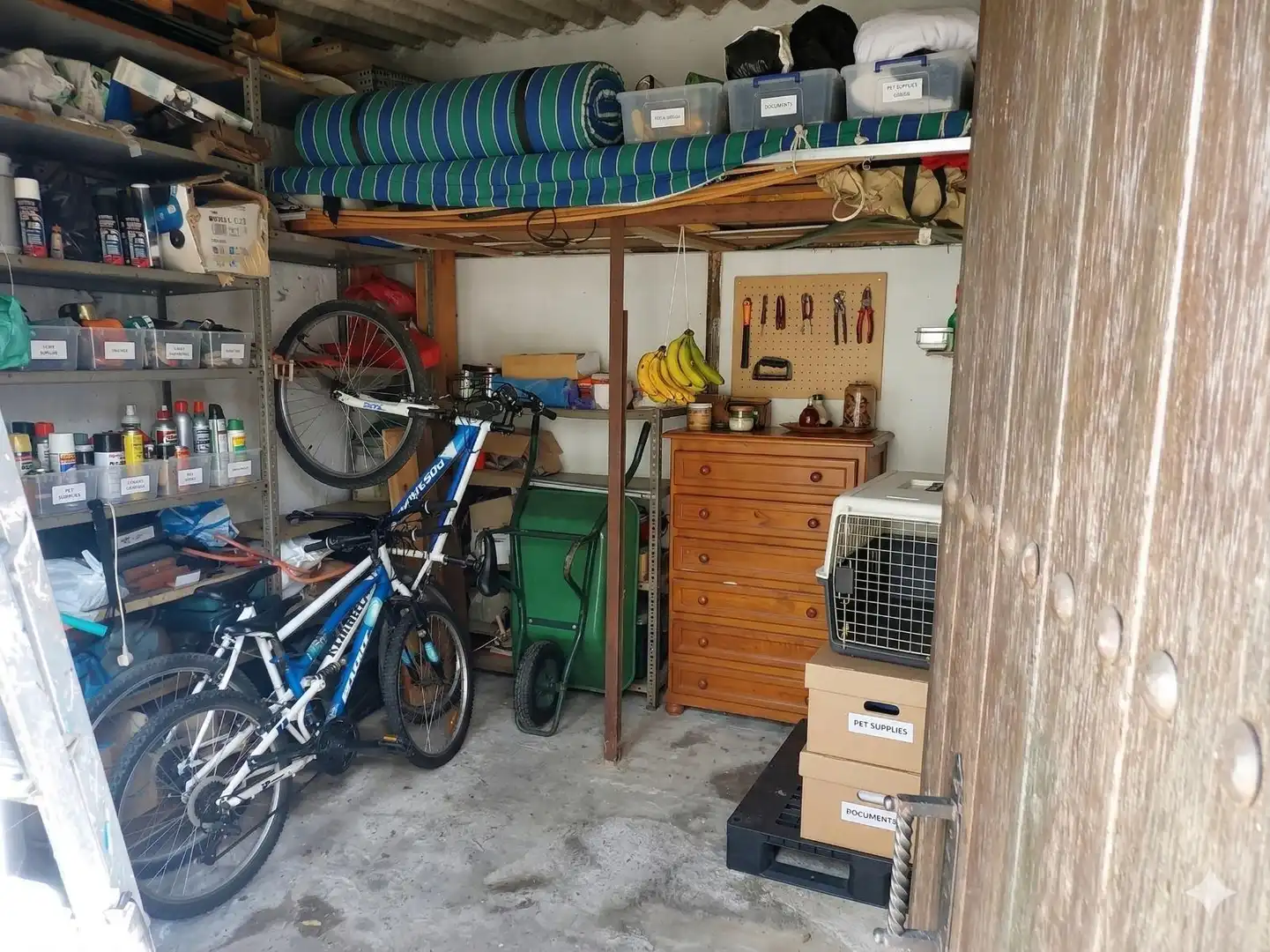 Houses for sale in Algeciras  with Air Conditioner, Private garden and Storage room