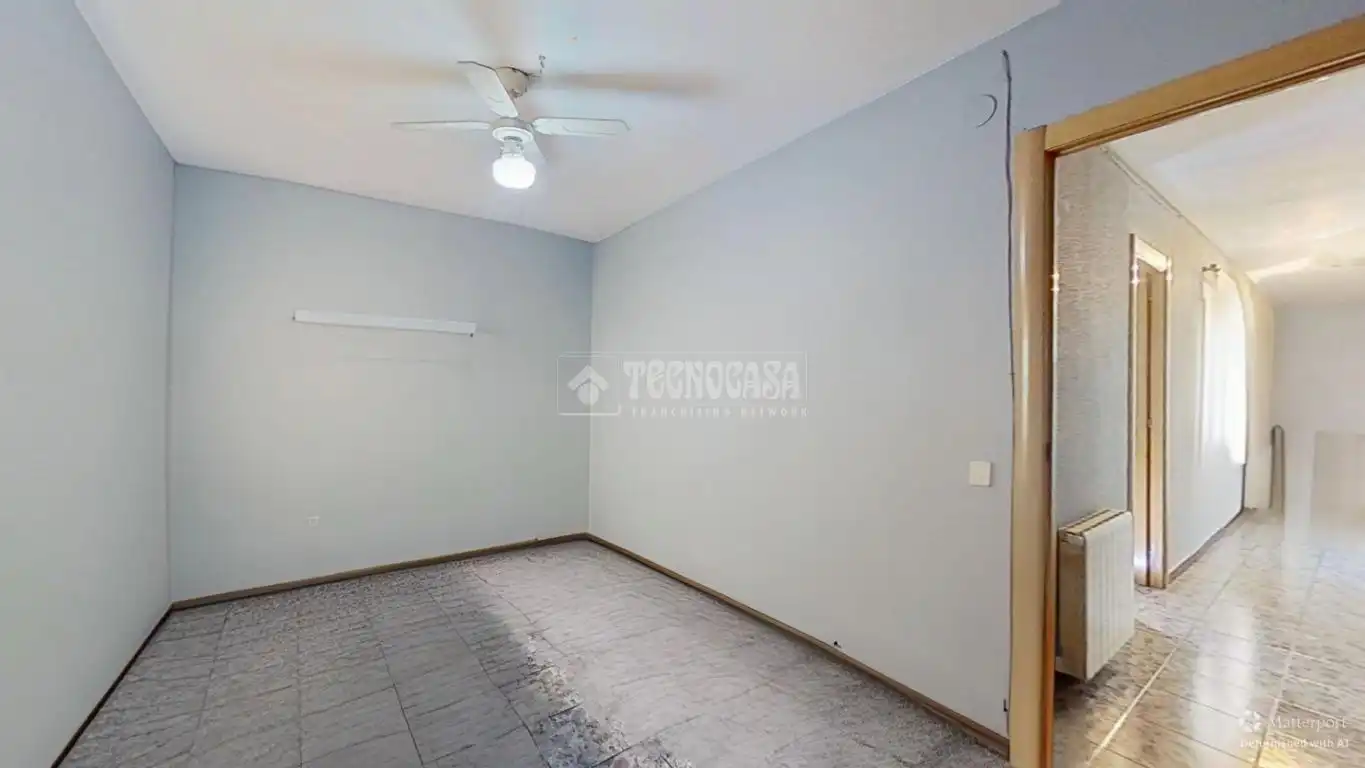 Piso en venta en Barberà del Vallès con Calefacción y Balcón