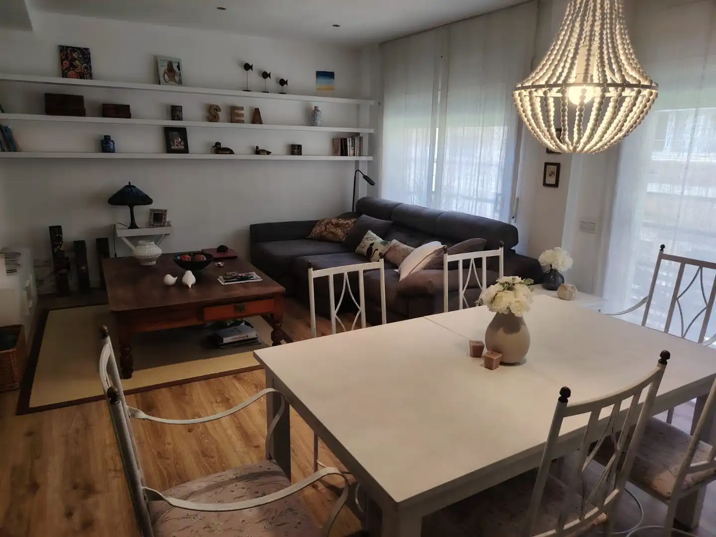 Sala de estar de Casa adosada en venta en Reus con Aire acondicionado, Calefacción y Parquet