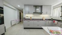 Cuina de Pis en venda en Oviedo  amb Calefacció i Traster