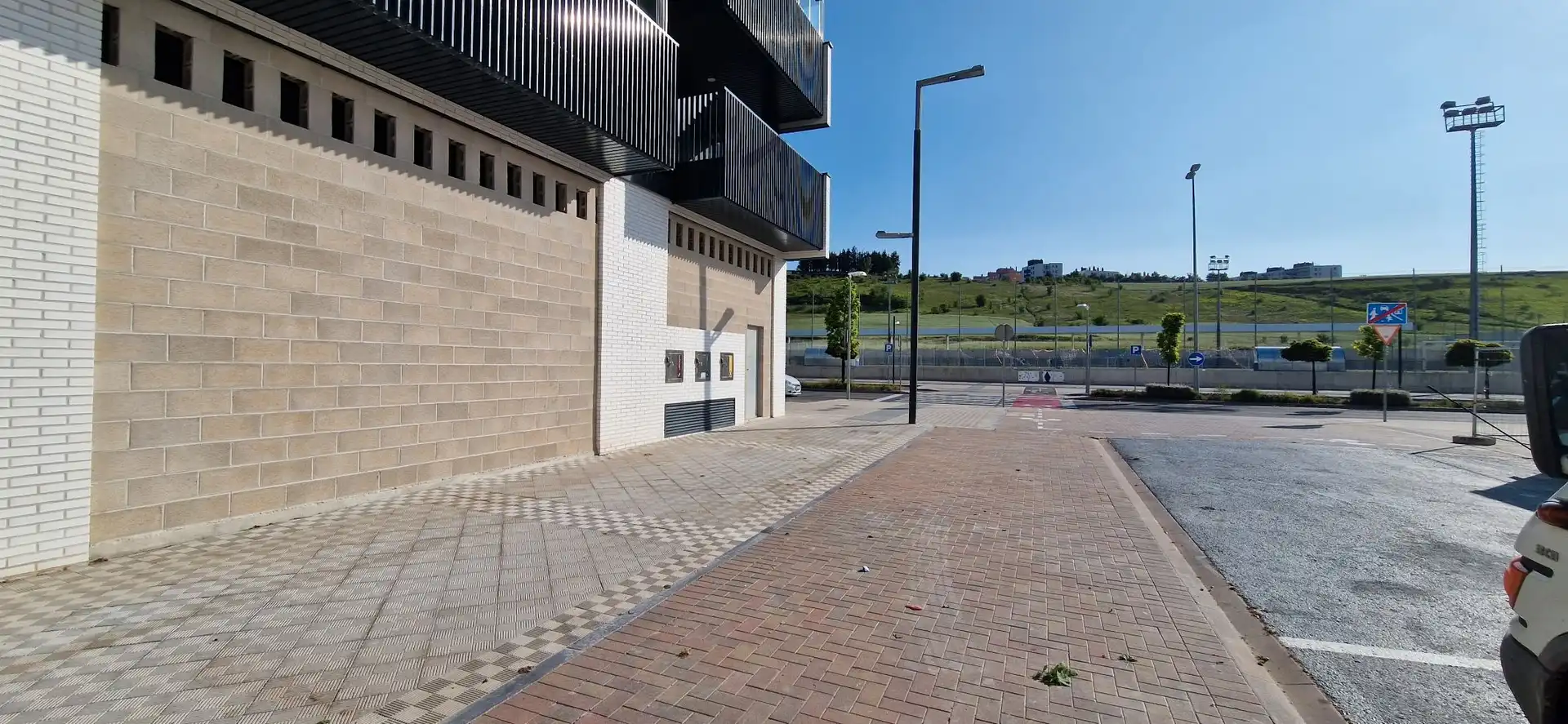 Local comercial de lloguer a Calle Valle de Egüés 2295, imagen 10