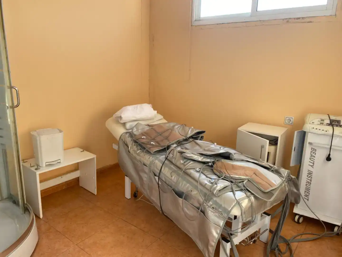 Schlafzimmer von Geschaftsraum zur Miete in Coiro