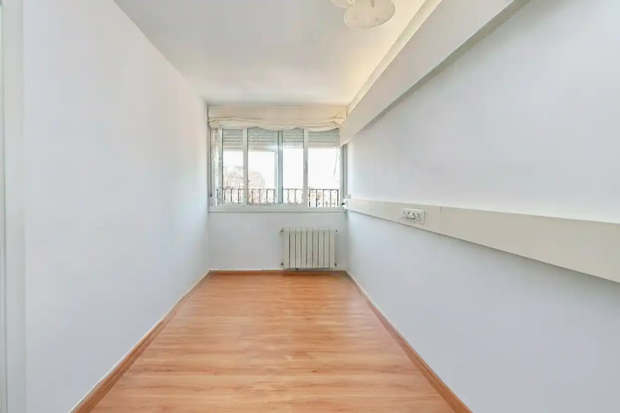 Bedroom of Flat for sale in L'Hospitalet de Llobregat