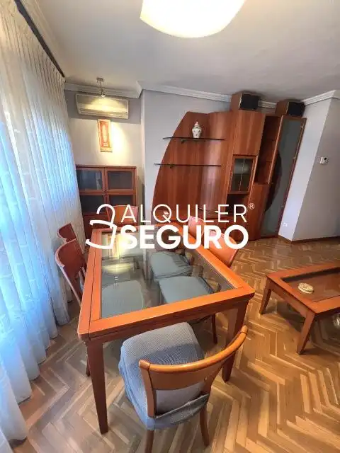 Piso de alquiler en Carmen Martín Gaite, Leganés Norte
