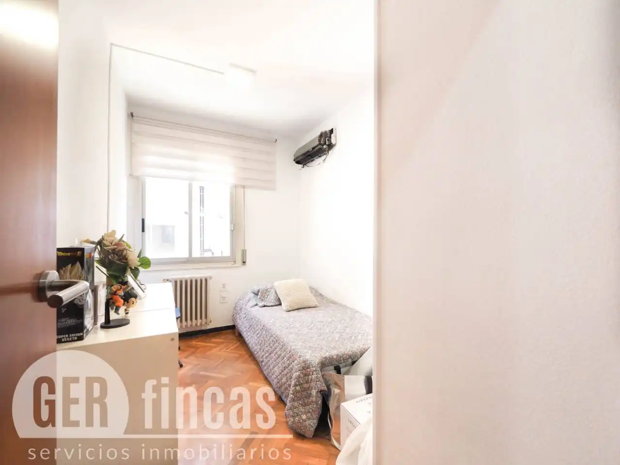 Dormitori de Casa o xalet en venda en Terrassa amb Aire condicionat, Calefacció i Parquet