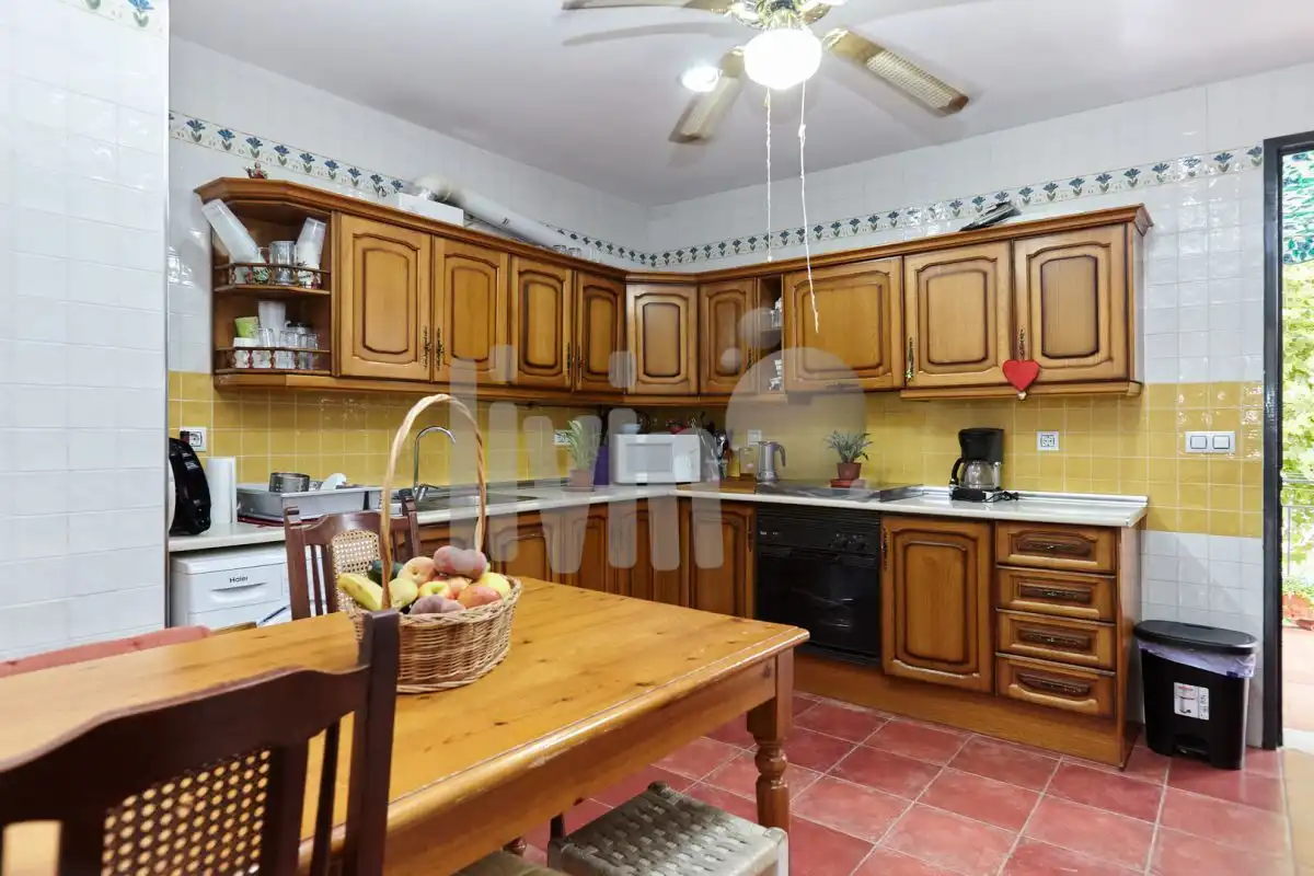 Cuina de Casa o xalet en venda en Jaén amb Traster