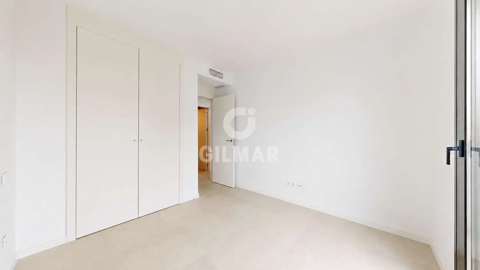 Habitación de Piso en venta en Torremolinos con Calefacción, Jardín privado y Trastero