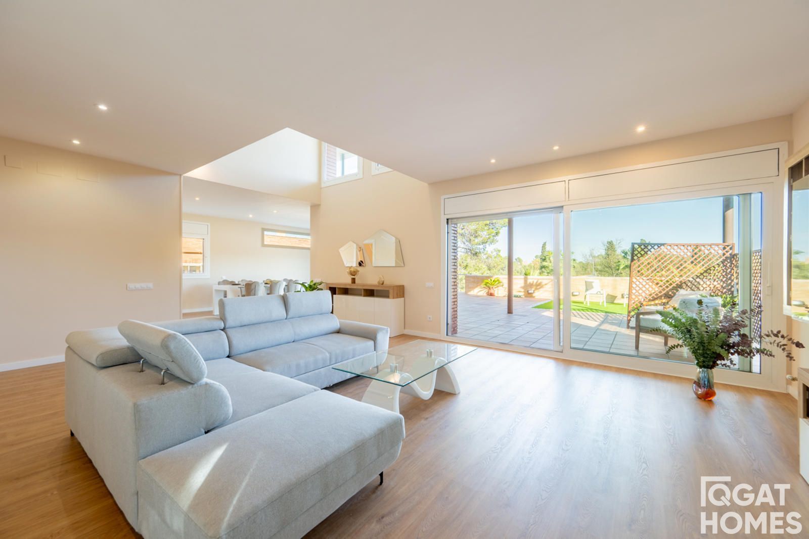 Sala d'estar de Casa o xalet en venda en Sant Cugat del Vallès amb Aire condicionat, Calefacció i Terrassa