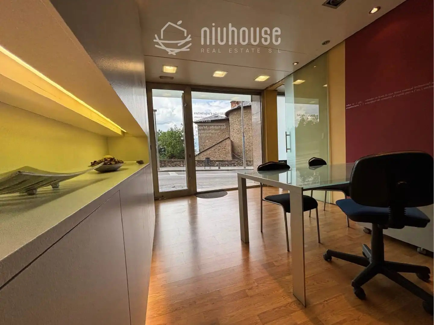 Commercial properties for sale in Puigcerdà  with Air Conditioner