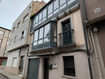 Adossat en venda a Rúa Pintor Laxeiro 16