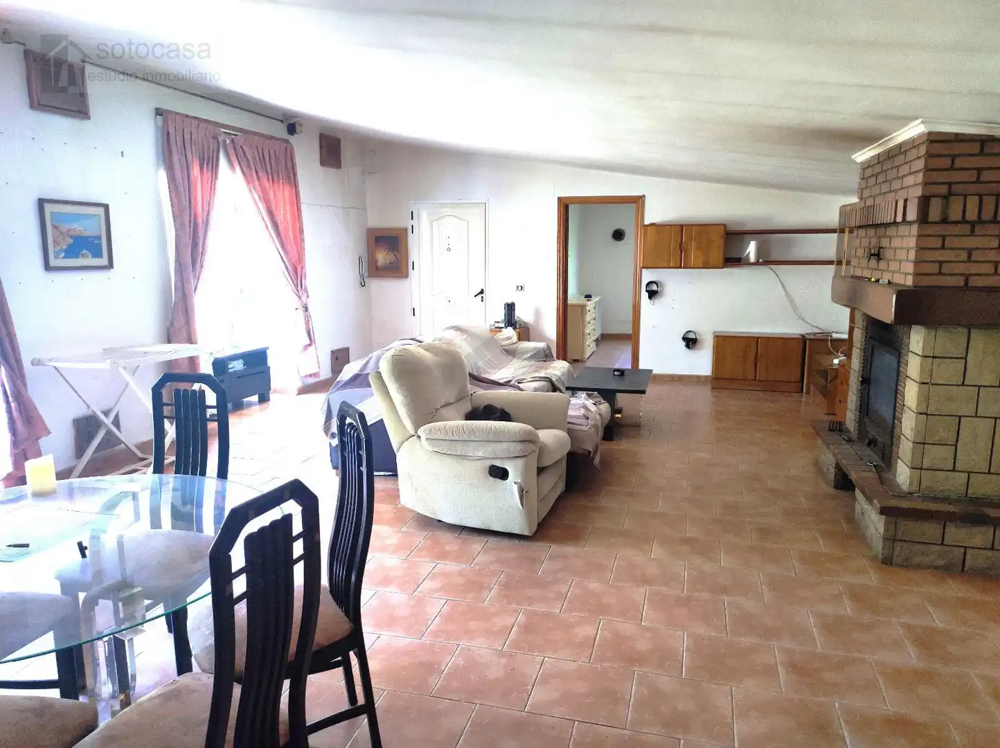 Sala d'estar de Casa o xalet en venda en Traspinedo amb Calefacció, Jardí privat i Piscina