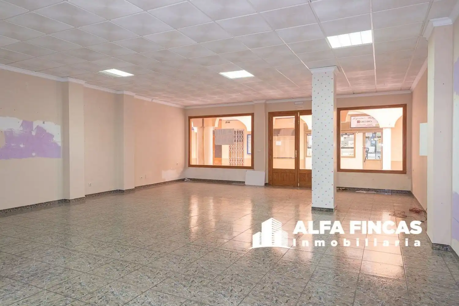 Local comercial en venda a los Arcos, imagen 4