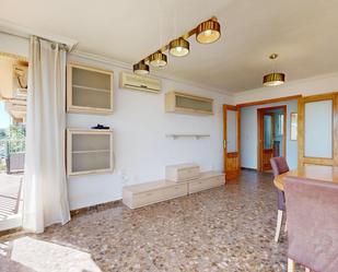 Living room of Flat for sale in La Pobla de Vallbona  with Air Conditioner and Balcony