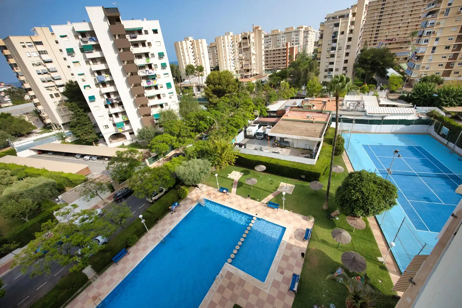 Swimming pool of Flat for sale in Alicante / Alacant  with Air Conditioner, Private garden and Balcony